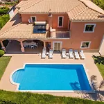 Villa Hugo - Bright Modern Walk To Restaurants