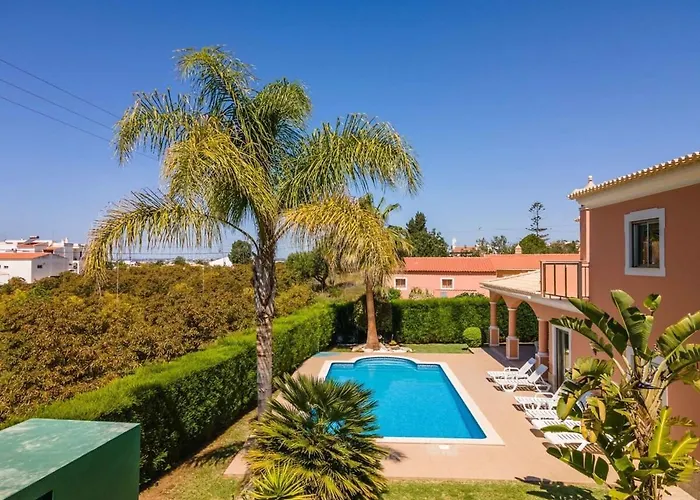 Villa Hugo - Bright Modern Walk To Restaurants